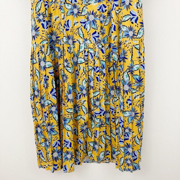 NWT Eloquii Floral Short Sleeve Dress Size 20 Yellow Pleated Black White Trim - Picture 6 of 9